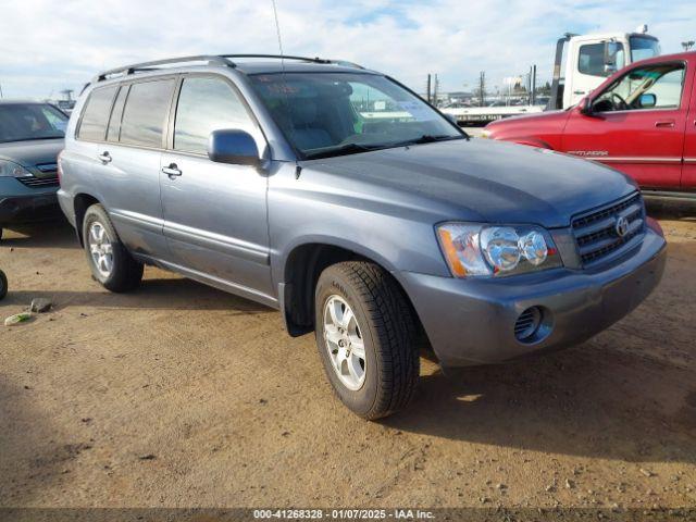  Salvage Toyota Highlander