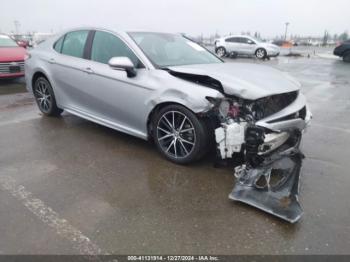  Salvage Toyota Camry