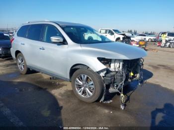  Salvage Nissan Pathfinder