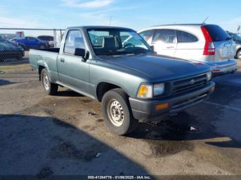  Salvage Toyota Pickup