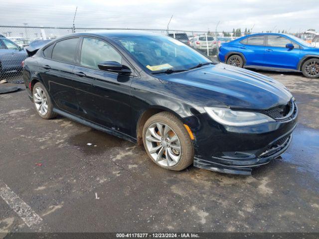  Salvage Chrysler 200