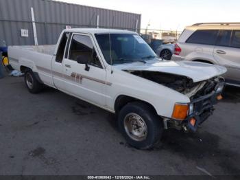  Salvage Toyota Pickup