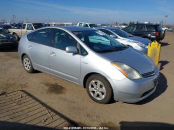  Salvage Toyota Prius