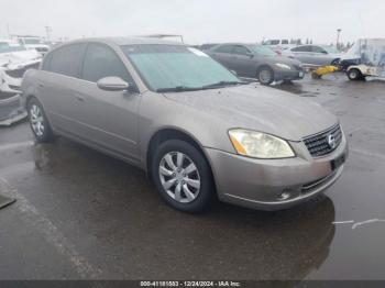  Salvage Nissan Altima