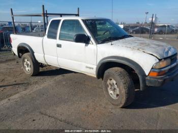  Salvage Chevrolet S-10