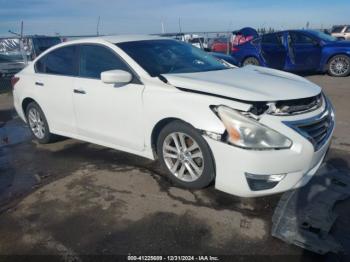  Salvage Nissan Altima