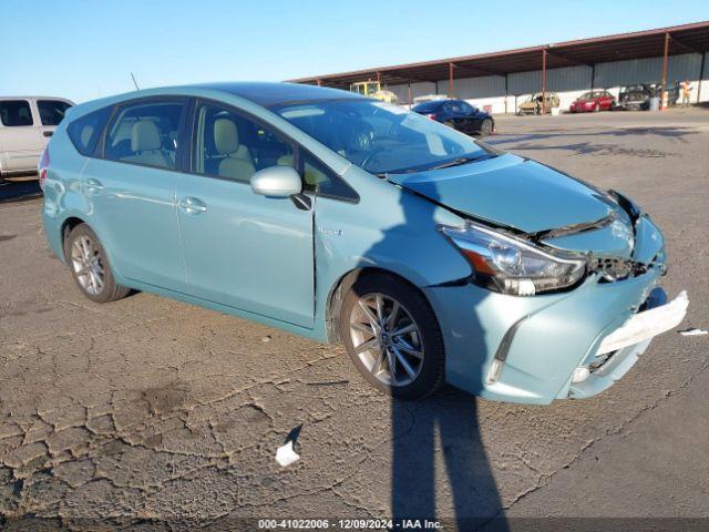  Salvage Toyota Prius v