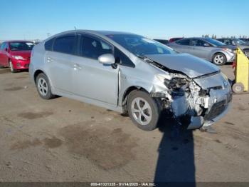  Salvage Toyota Prius