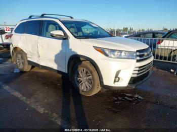  Salvage Toyota Highlander