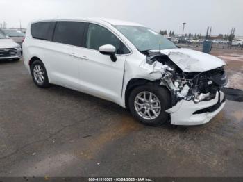  Salvage Chrysler Voyager