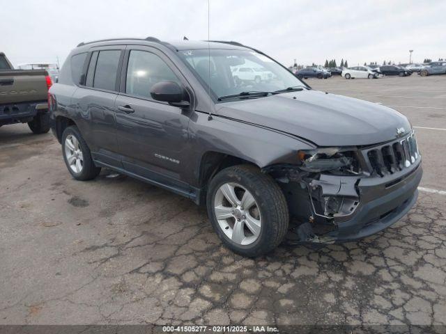  Salvage Jeep Compass