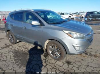  Salvage Hyundai TUCSON