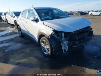  Salvage Hyundai KONA