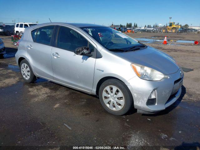  Salvage Toyota Prius c