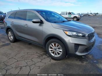  Salvage Kia Sorento