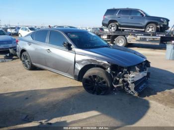  Salvage Nissan Altima