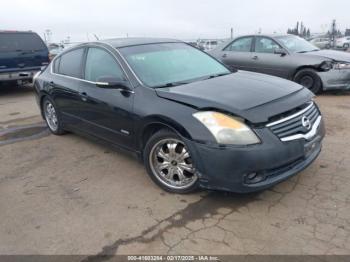  Salvage Nissan Altima