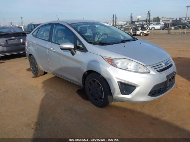  Salvage Ford Fiesta