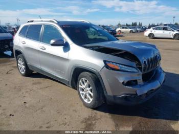  Salvage Jeep Cherokee