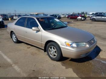  Salvage Toyota Camry