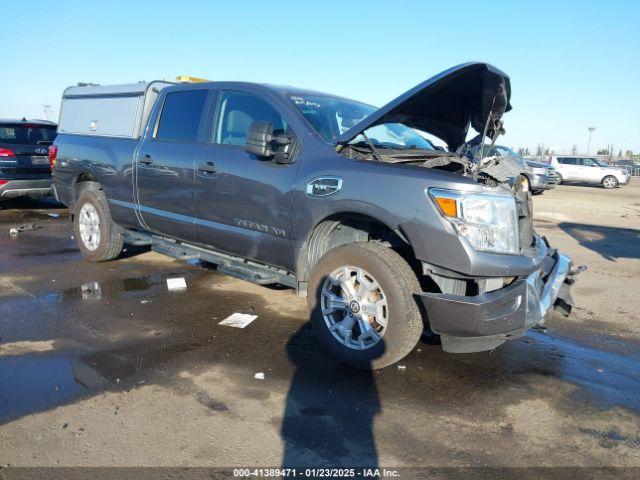  Salvage Nissan Titan