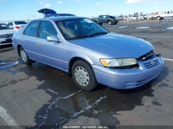  Salvage Toyota Camry