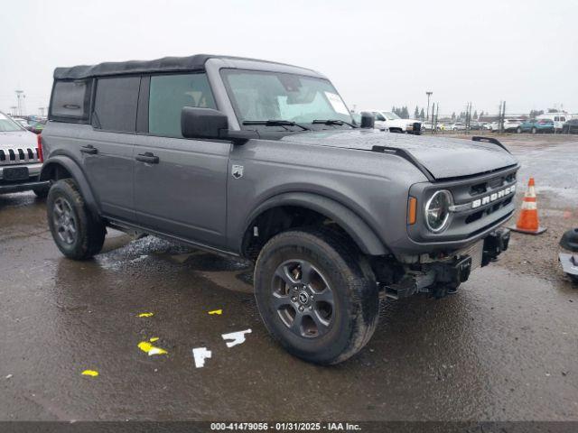  Salvage Ford Bronco