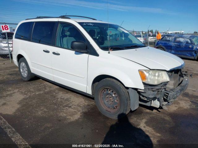  Salvage Chrysler Town & Country