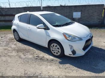  Salvage Toyota Prius c