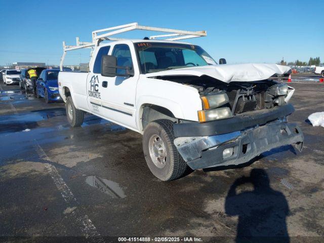  Salvage Chevrolet Silverado 2500