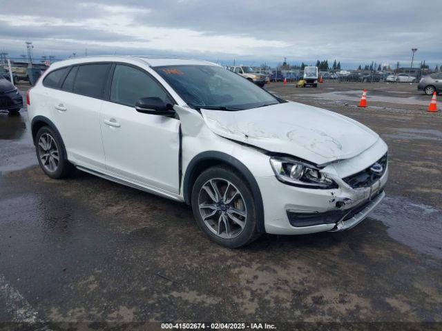  Salvage Volvo V60 Cross Country