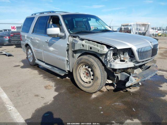  Salvage Lincoln Navigator