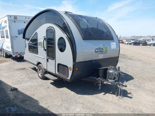  Salvage Safari Condo Alto