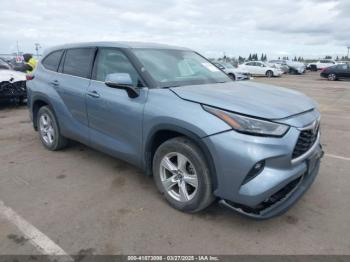  Salvage Toyota Highlander