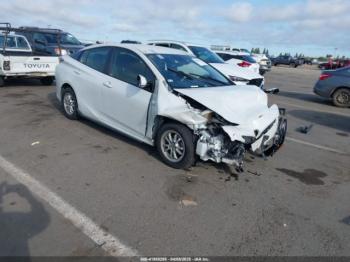  Salvage Toyota Prius