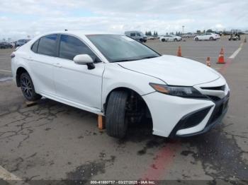  Salvage Toyota Camry
