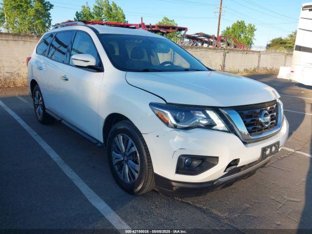  Salvage Nissan Pathfinder