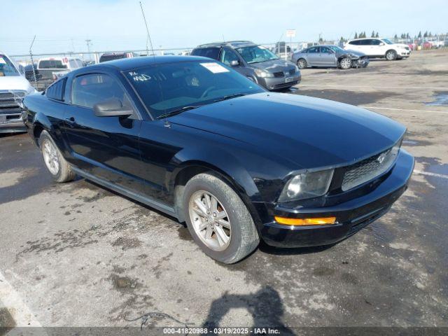  Salvage Ford Mustang