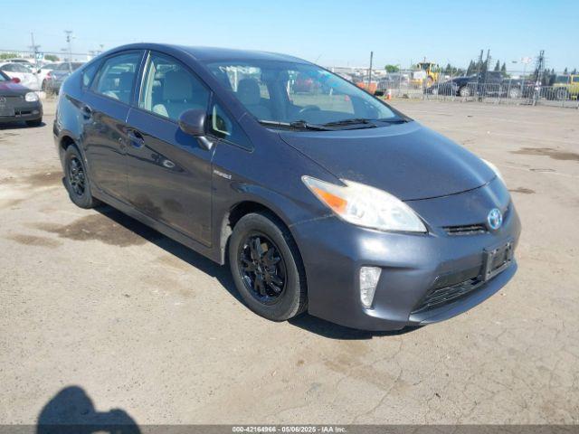  Salvage Toyota Prius