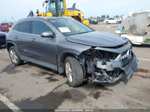  Salvage Mercedes-Benz GLA