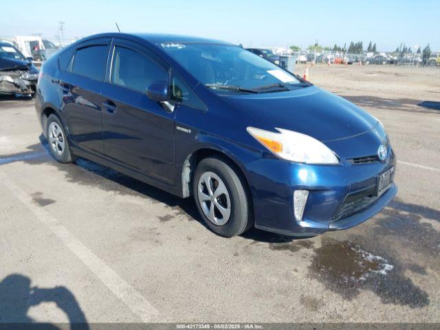  Salvage Toyota Prius