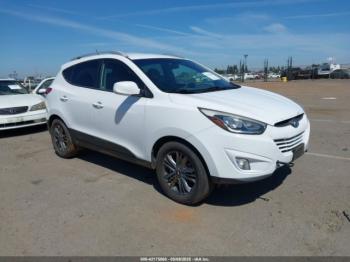  Salvage Hyundai TUCSON