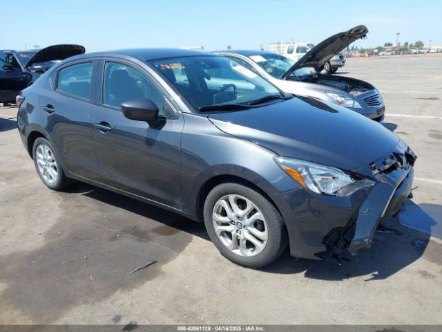  Salvage Toyota Yaris