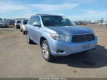  Salvage Toyota Highlander