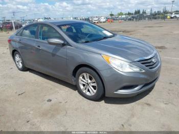  Salvage Hyundai SONATA