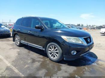  Salvage Nissan Pathfinder