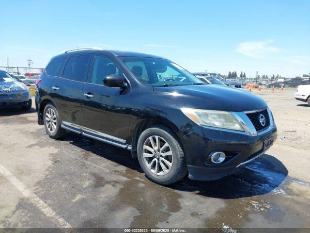  Salvage Nissan Pathfinder
