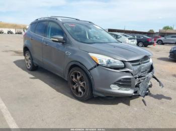  Salvage Ford Escape