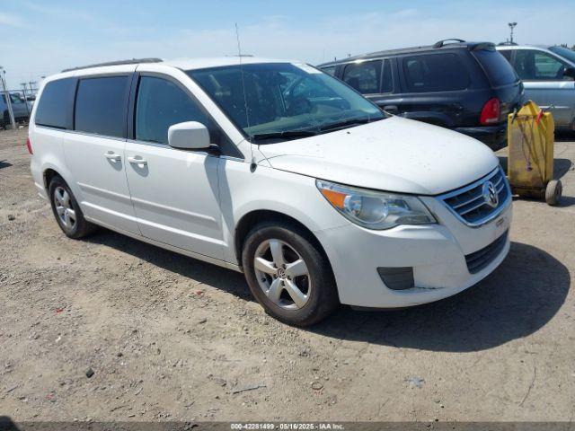  Salvage Volkswagen Routan