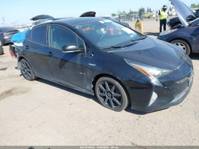  Salvage Toyota Prius